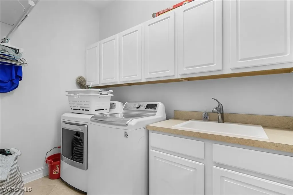 8108 Banyan Breeze Way Fort Myers FL 33908