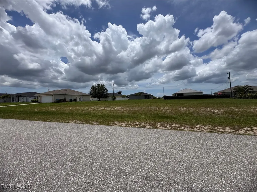 1908 NE 1st Avenue Cape Coral FL 33909