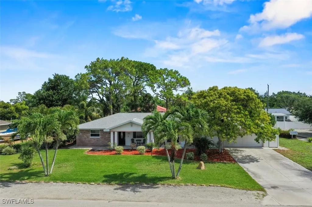 165 4th Street Bonita Springs FL 34134