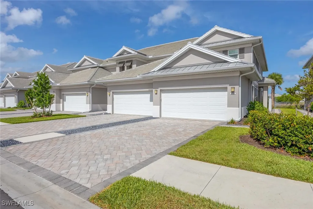 201 Indies Drive E Naples FL 34114