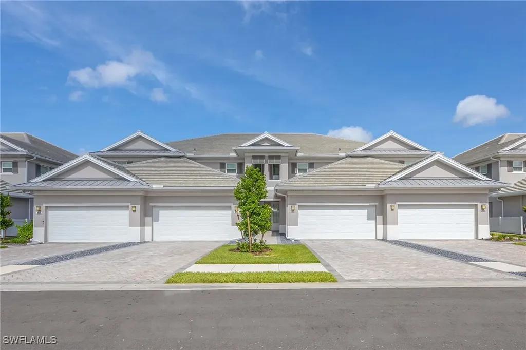 201 Indies Drive E Naples FL 34114