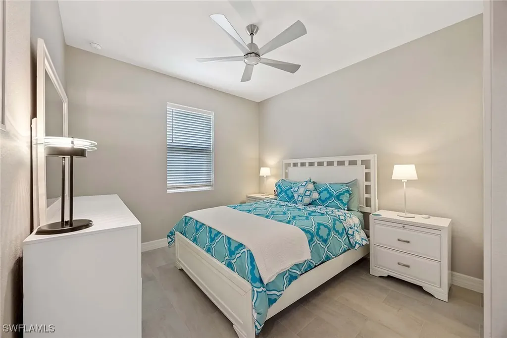 201 Indies Drive E Naples FL 34114