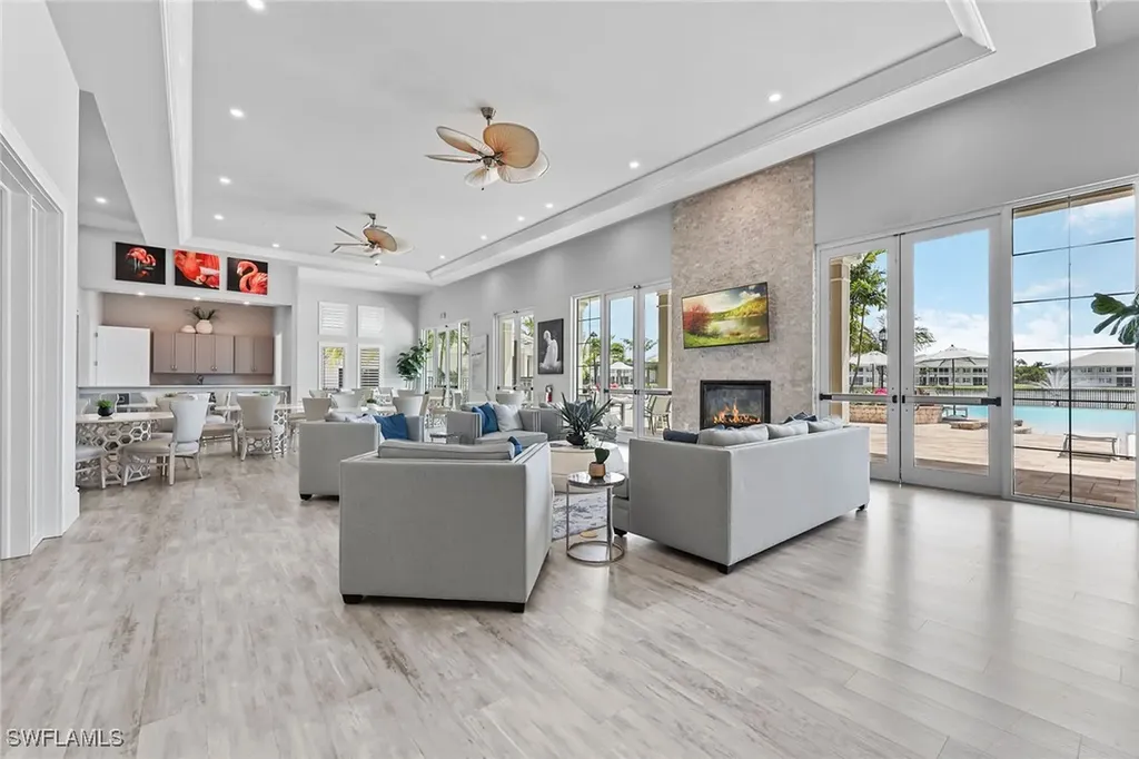 201 Indies Drive E Naples FL 34114