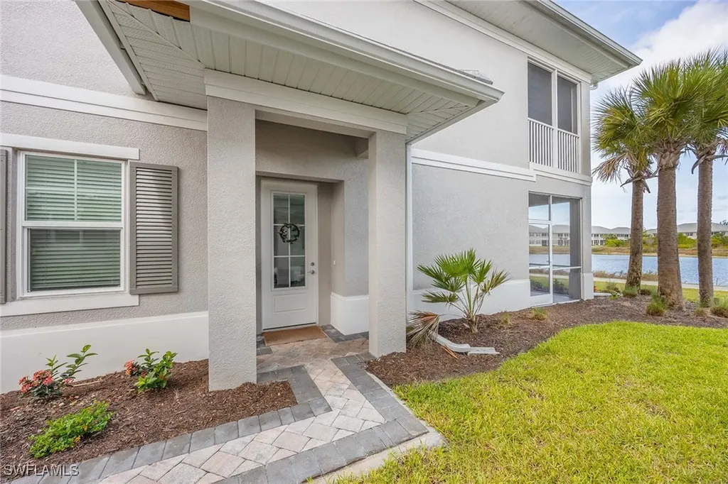 201 Indies Drive E Naples FL 34114