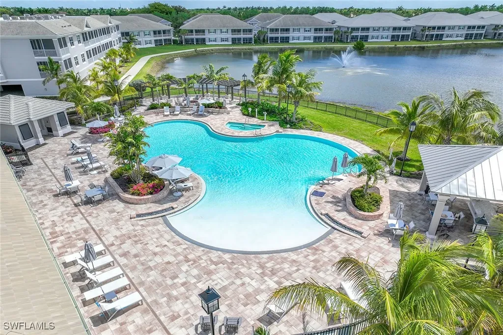 201 Indies Drive E Naples FL 34114