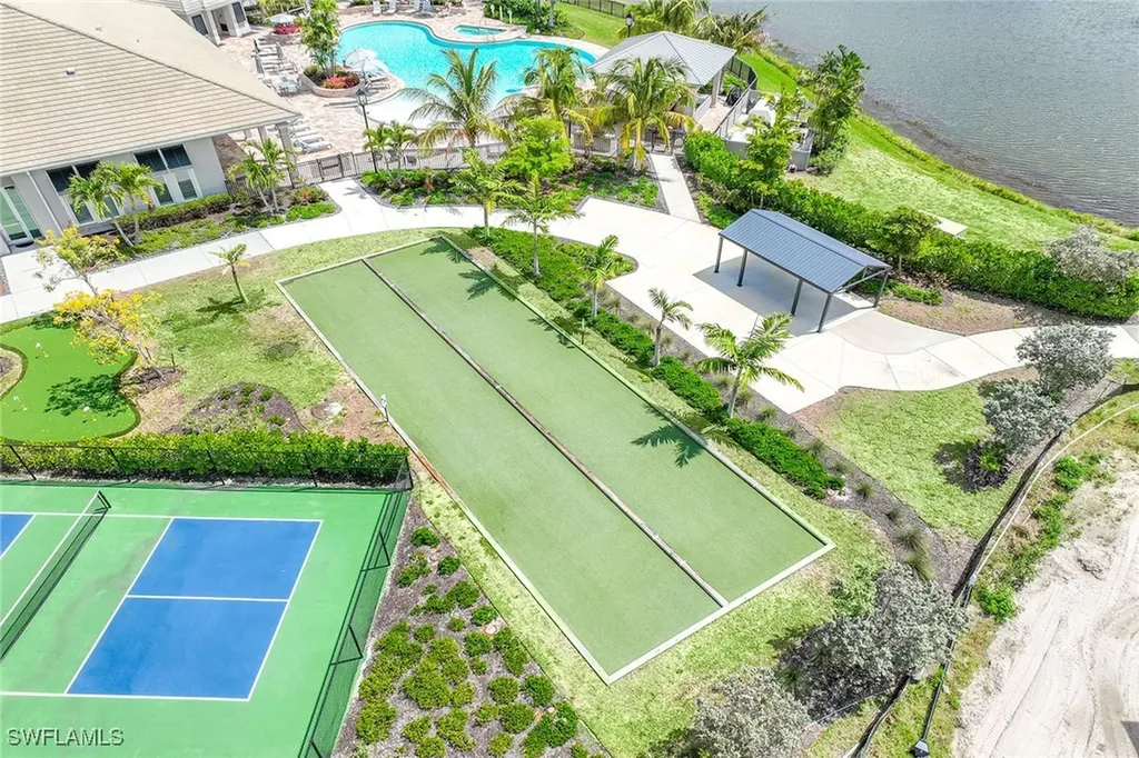 201 Indies Drive E Naples FL 34114