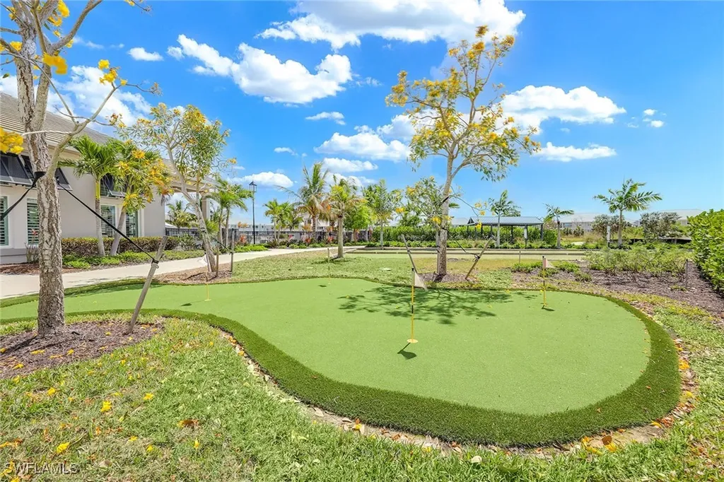 201 Indies Drive E Naples FL 34114