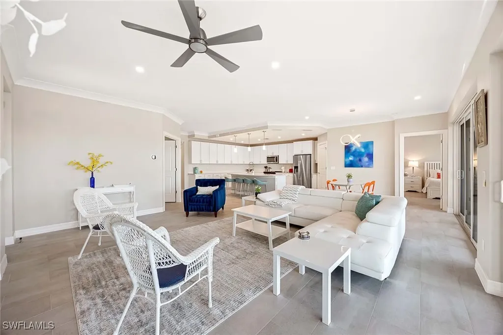 201 Indies Drive E Naples FL 34114
