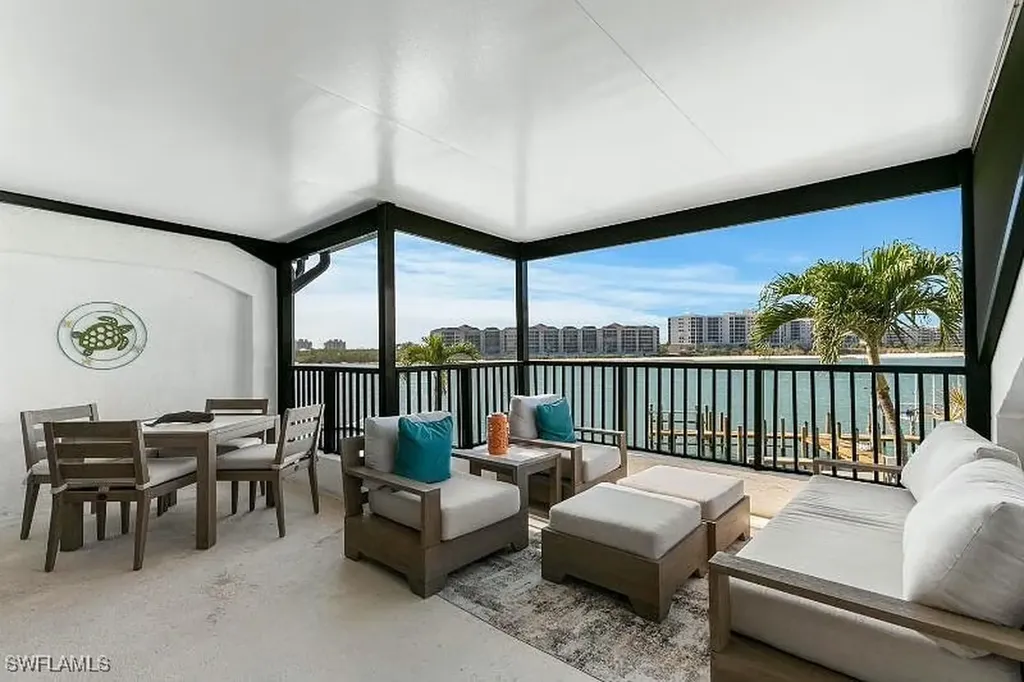 310 La Peninsula Boulevard Naples FL 34113