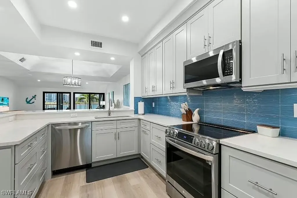 310 La Peninsula Boulevard Naples FL 34113