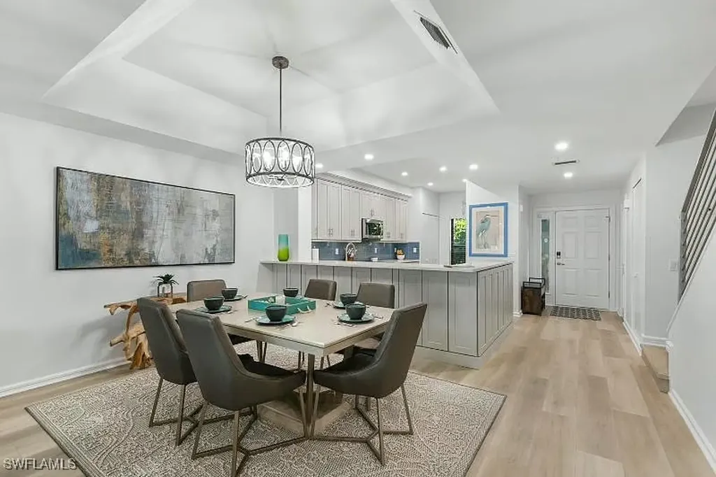 310 La Peninsula Boulevard Naples FL 34113