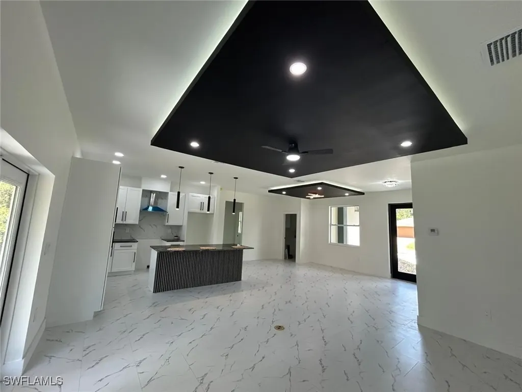 4204 E 24th Street Alva FL 33920