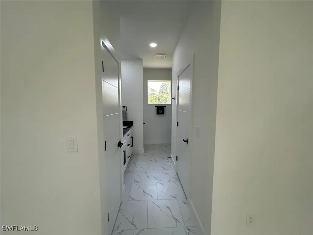 4204 E 24th Street Alva FL 33920