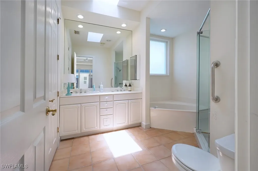 922 Turtle Court Naples FL 34108