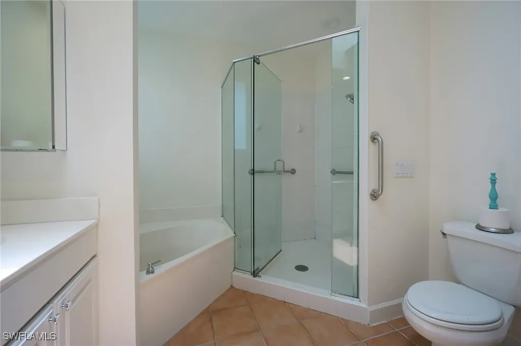 922 Turtle Court Naples FL 34108