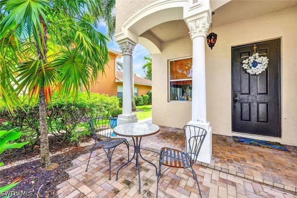 1949 Par Drive Naples FL 34120