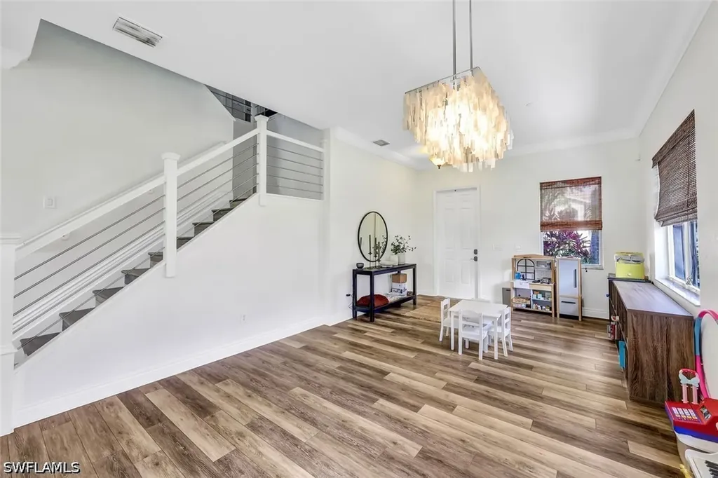 1949 Par Drive Naples FL 34120
