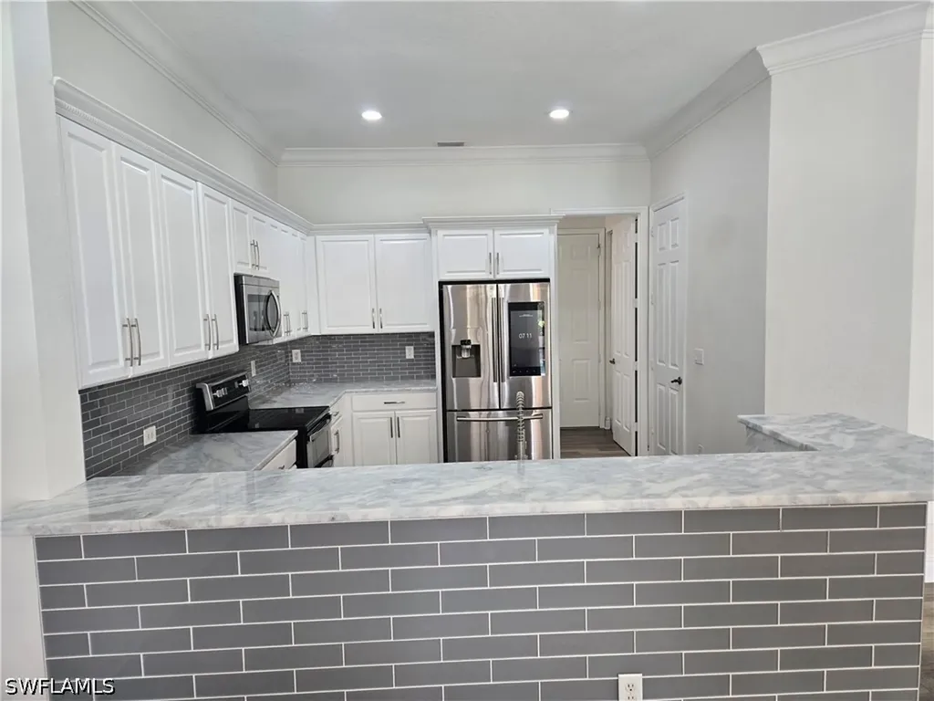 1949 Par Drive Naples FL 34120