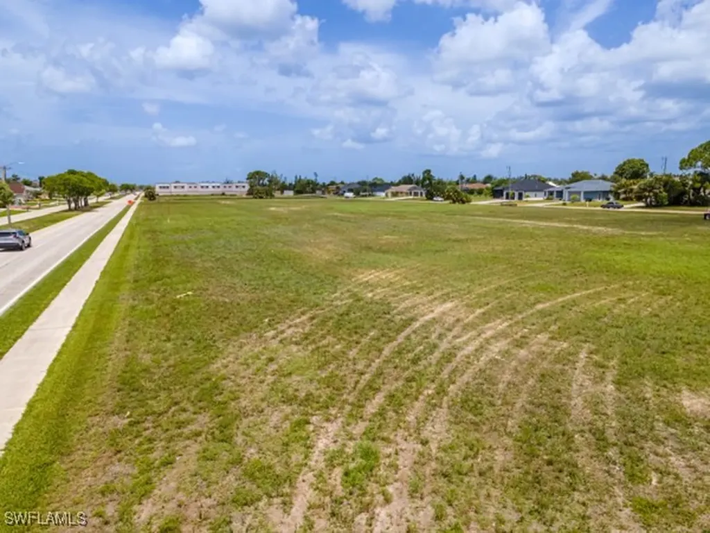 845 Trafalgar Parkway Cape Coral FL 33991