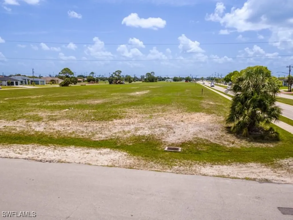 845 Trafalgar Parkway Cape Coral FL 33991
