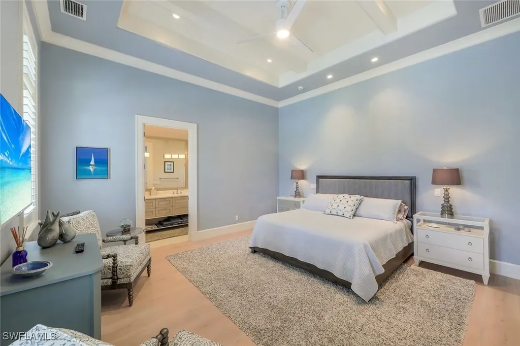 425 Harbour Drive Naples FL 34103
