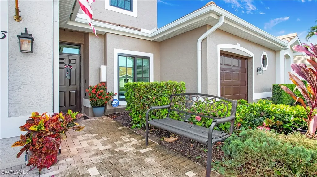 7805 Woodbrook Circle Naples FL 34104