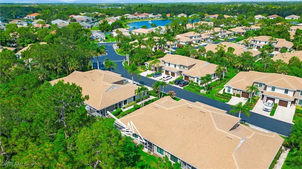 7805 Woodbrook Circle Naples FL 34104
