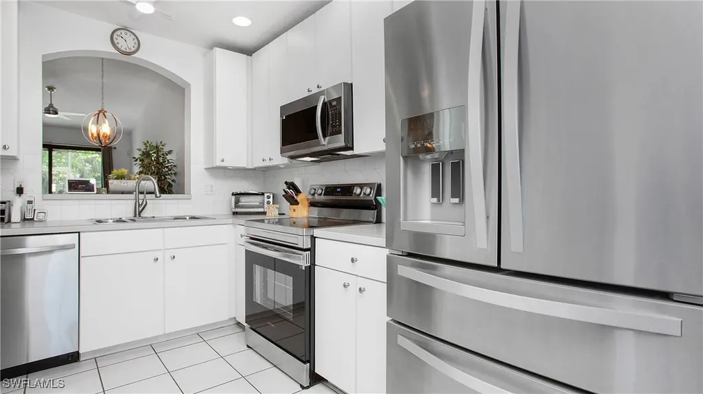 7805 Woodbrook Circle Naples FL 34104