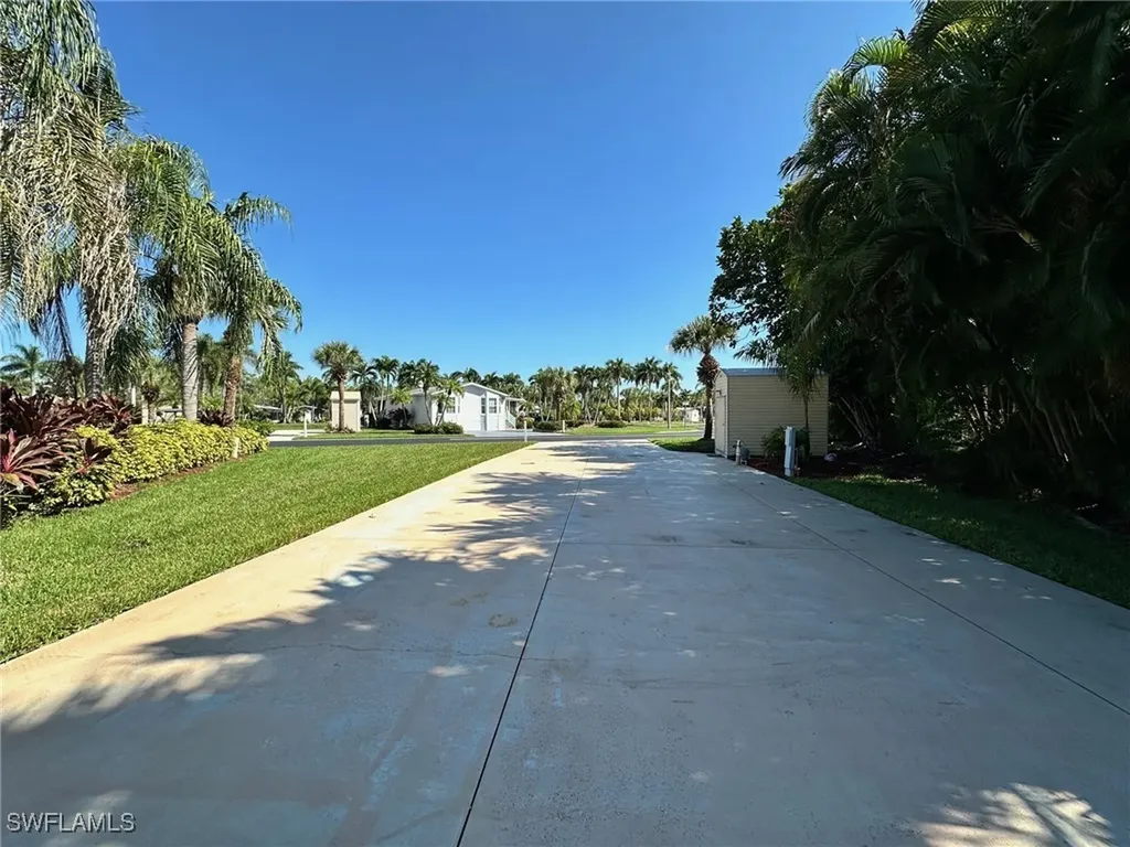 1313 Nickel Lake Point Naples FL 34114