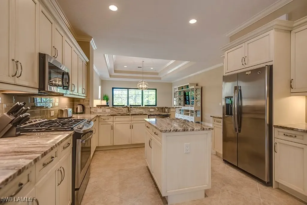 6564 Roma Way Naples FL 34113