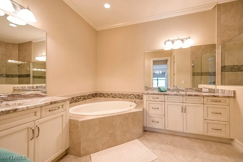 6564 Roma Way Naples FL 34113