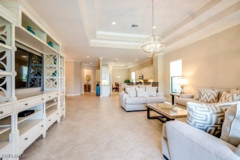6564 Roma Way Naples FL 34113
