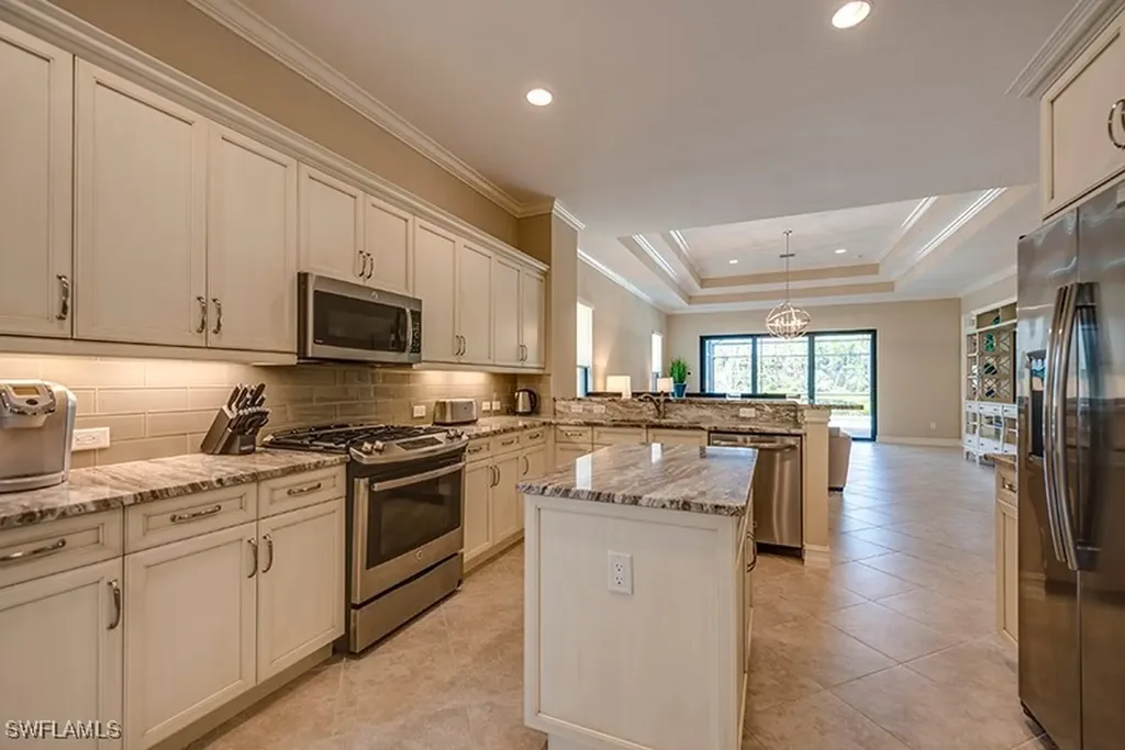 6564 Roma Way Naples FL 34113