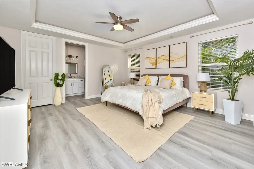725 95th Avenue N Naples FL 34108