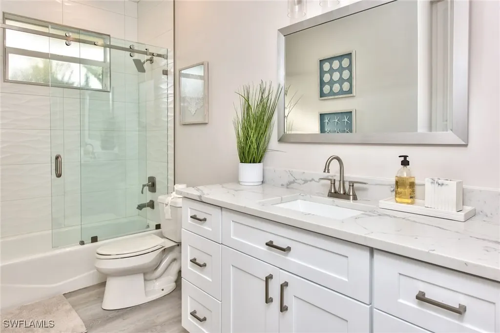 725 95th Avenue N Naples FL 34108