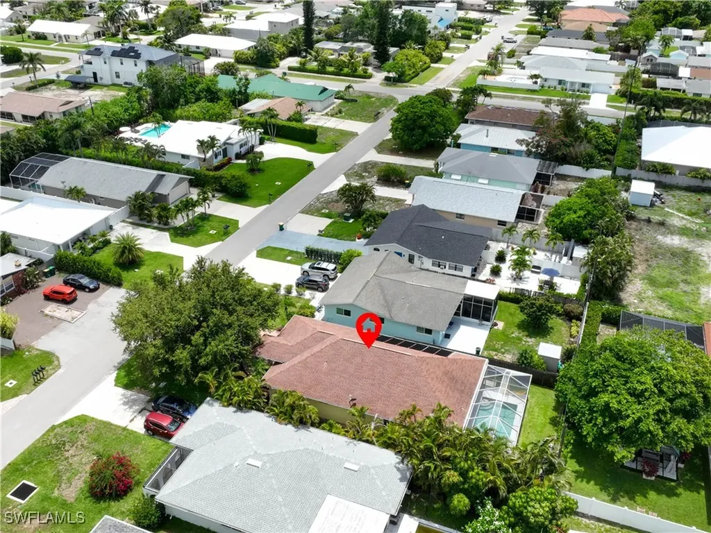 725 95th Avenue N Naples FL 34108