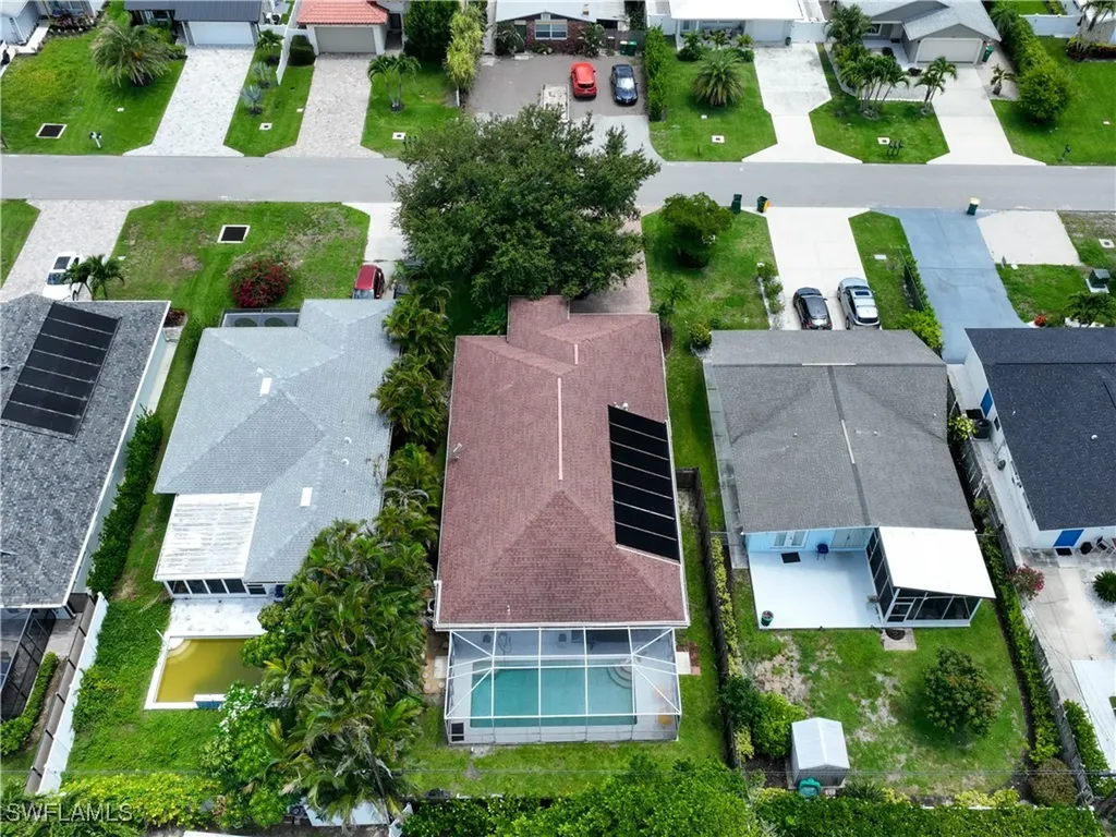 725 95th Avenue N Naples FL 34108