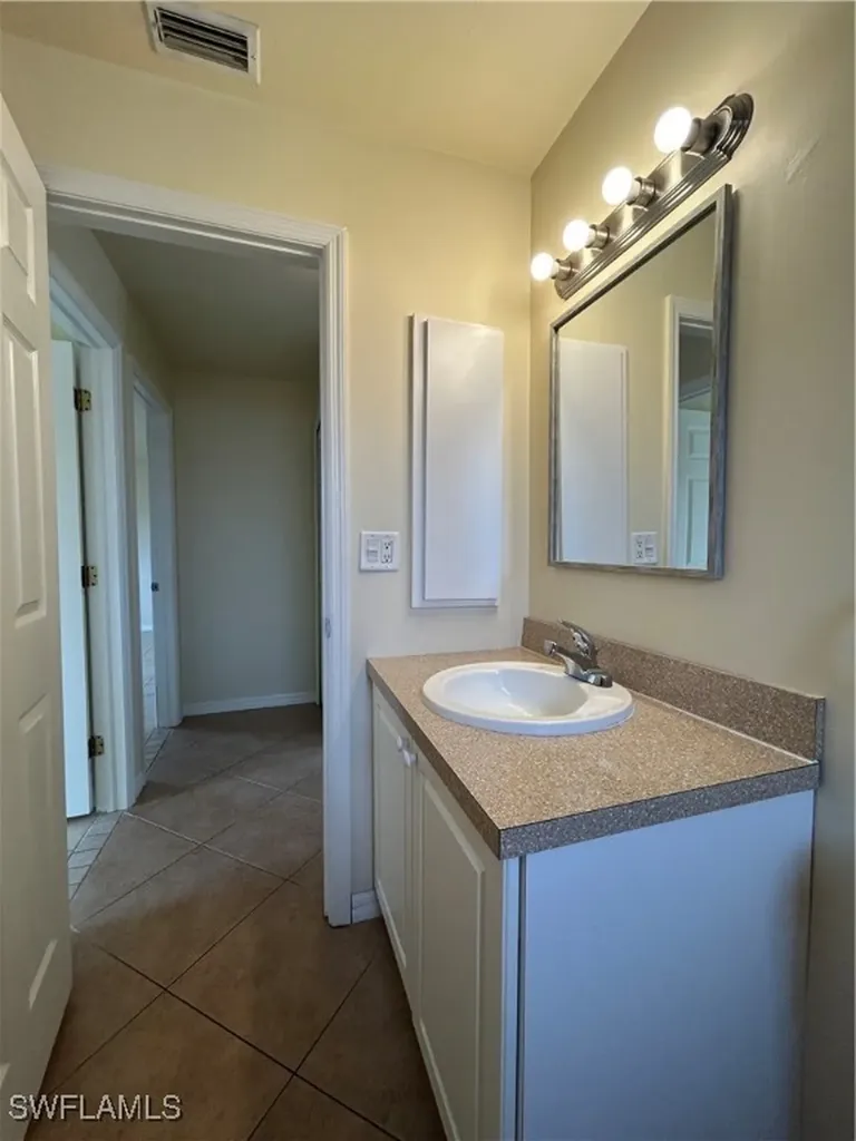1011 Andalusia Boulevard Cape Coral FL 33909