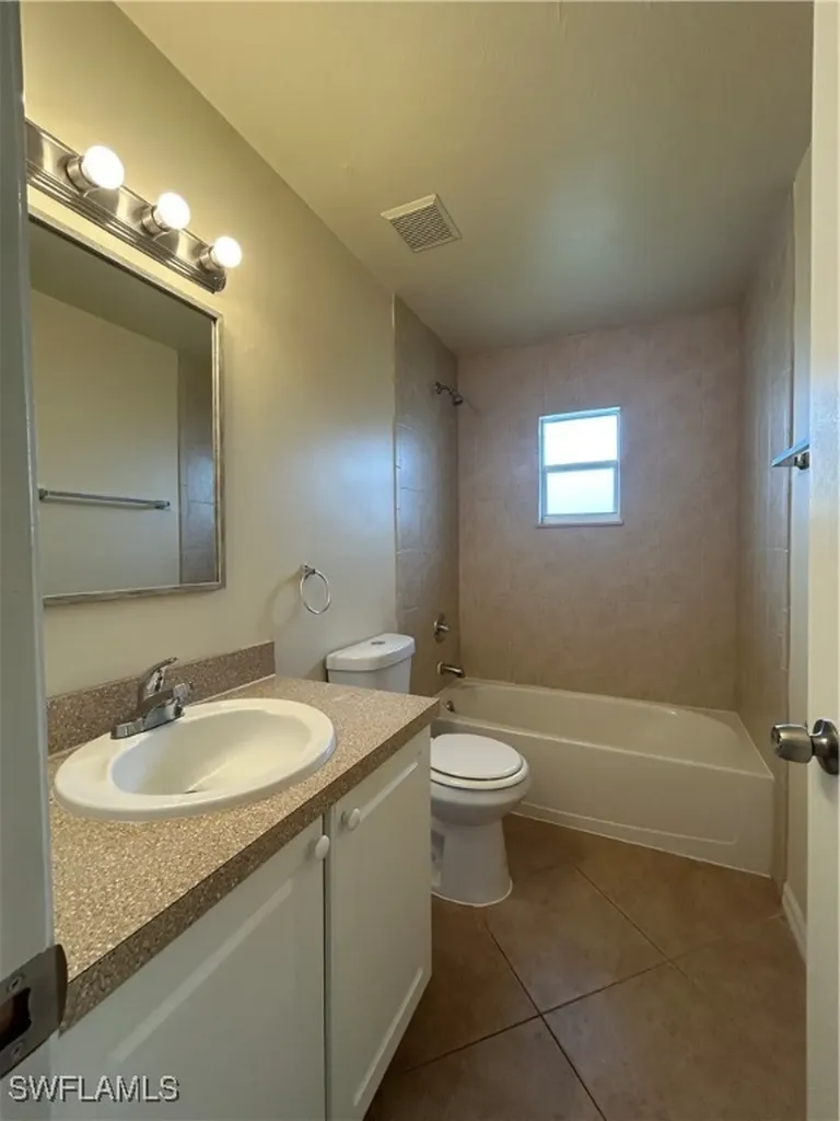 1011 Andalusia Boulevard Cape Coral FL 33909