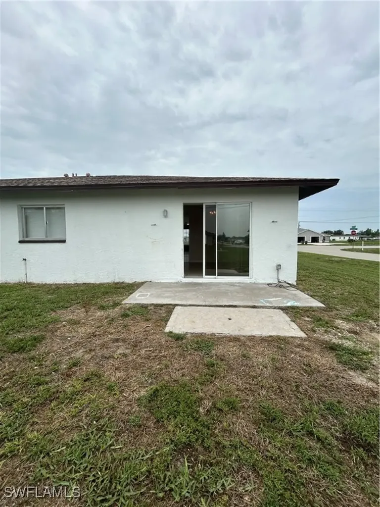 1011 Andalusia Boulevard Cape Coral FL 33909