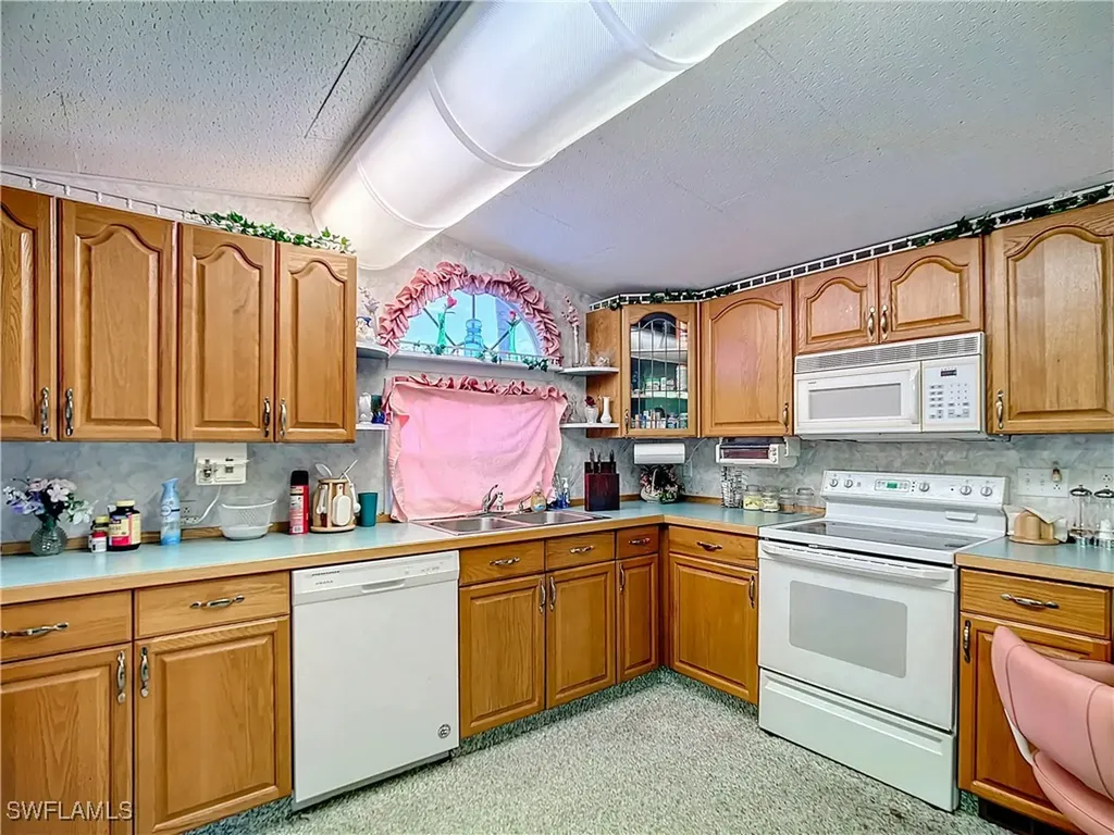 54 La Fonda Lane North Fort Myers FL 33903