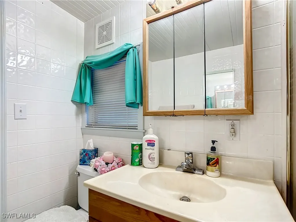 54 La Fonda Lane North Fort Myers FL 33903