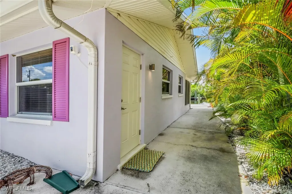 5251-5253 Serenity Cove Bokeelia FL 33922