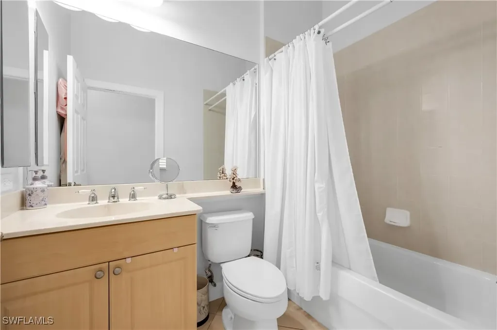 16100 Parque Lane Naples FL 34110