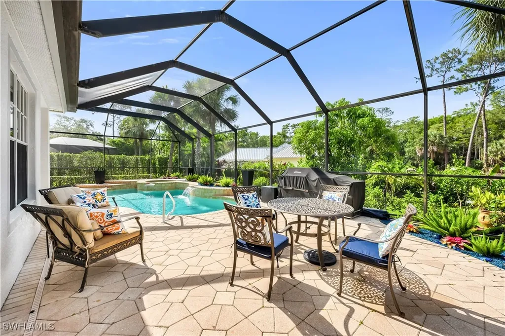 16100 Parque Lane Naples FL 34110
