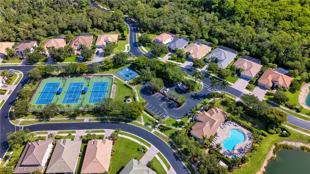 16100 Parque Lane Naples FL 34110