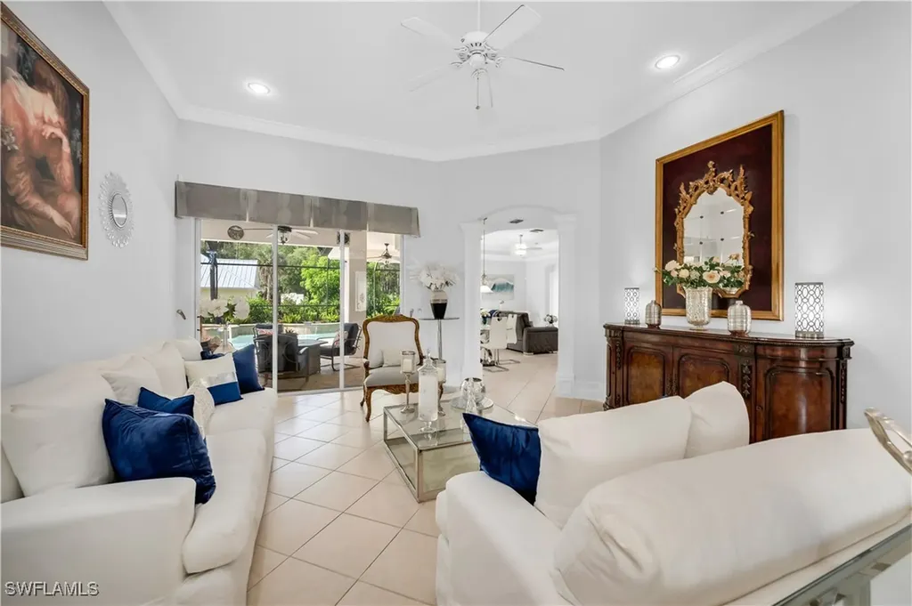 16100 Parque Lane Naples FL 34110
