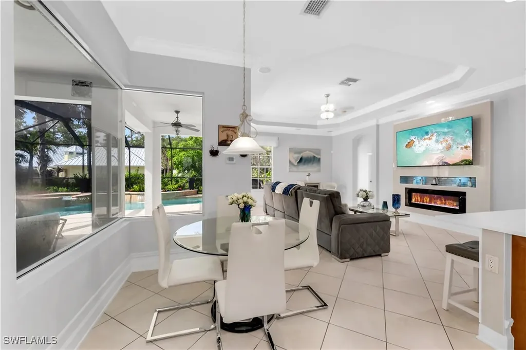 16100 Parque Lane Naples FL 34110