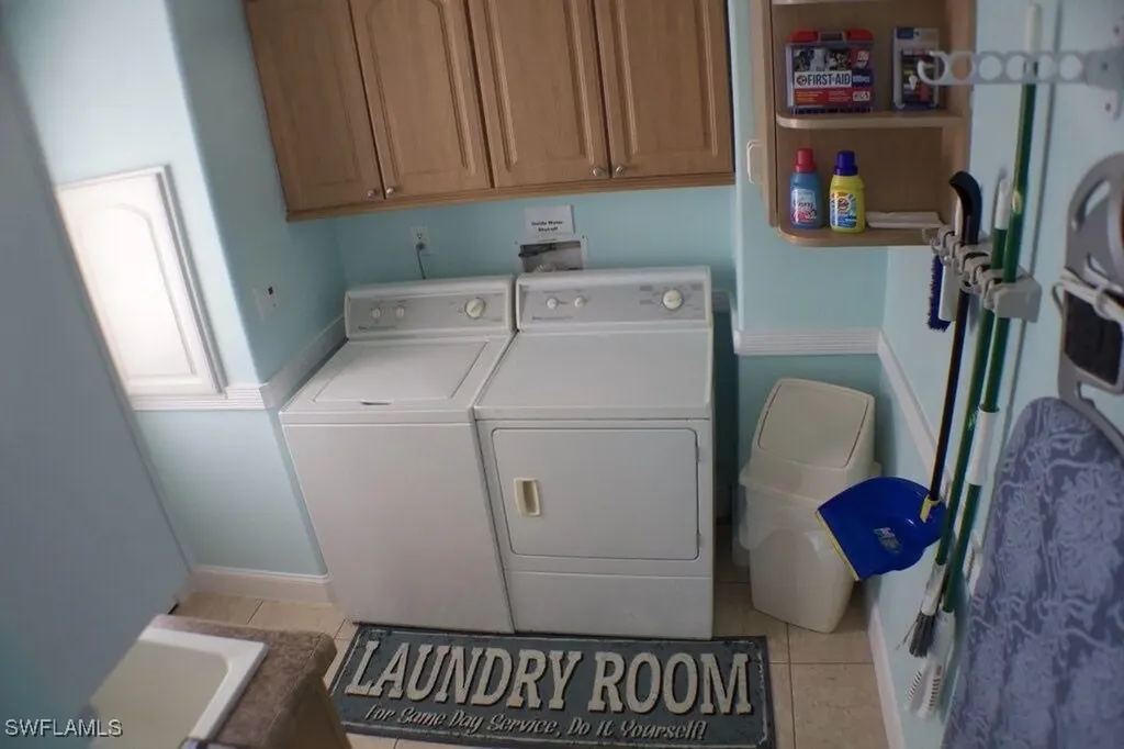 3140 Binnacle Lane St. James City FL 33956