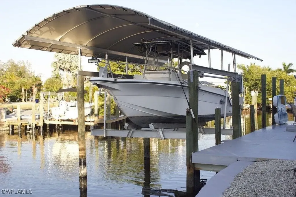 3140 Binnacle Lane St. James City FL 33956